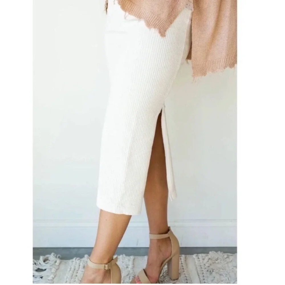 Minimalist‎ Free People Cream Ribbed Midi Skirt Side Slit XS